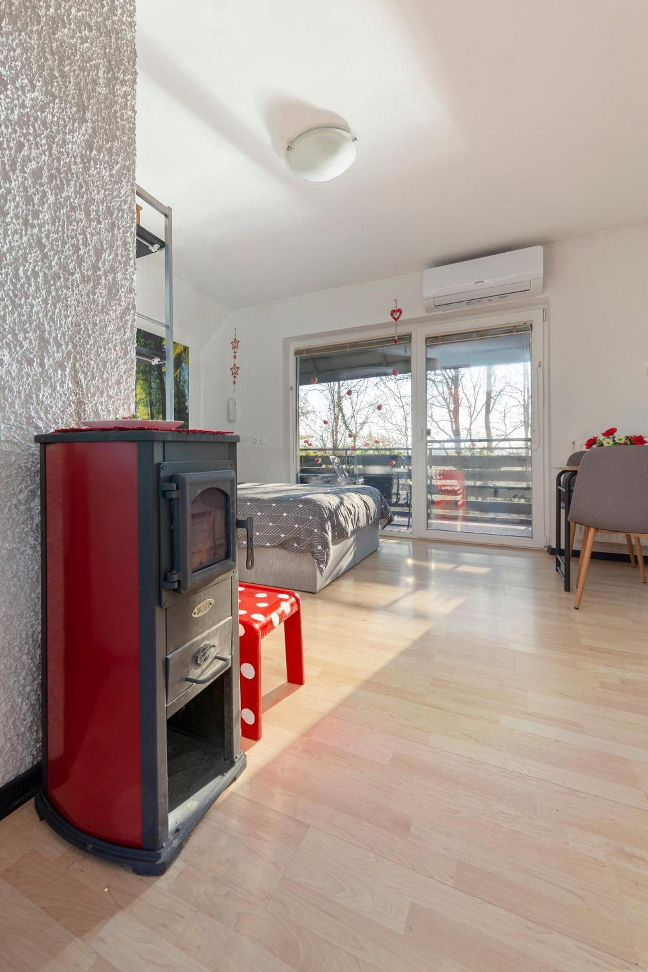 Apartment Oddih Ob Krki *